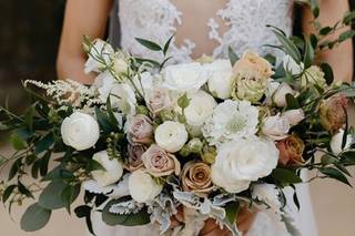 JoLee Blooms & Design - 8