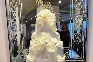 Custom Cakes by Carmen - 1