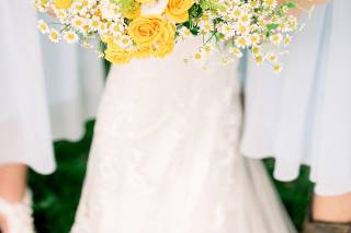 Stems & Vines Floral Boutique - 1