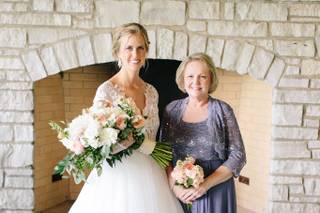 Sisters Floral Design Studio - 20