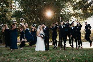 Angela Lynn Photos - 14