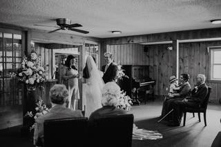 The Goldenrod Country Inn - 8