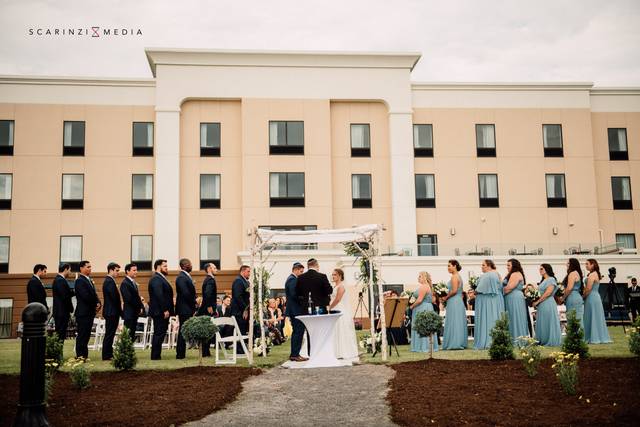Seasons on Keuka Lake @ the Hampton Inn Penn Yan 4