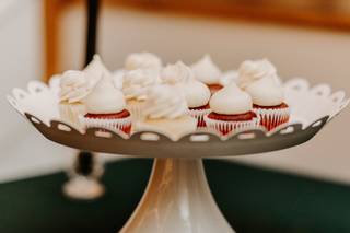 The Cupcake Shoppe Bakery - 18