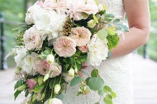 Beverly's Flowers and Gifts - 44