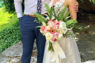 TG Designs flowers, gifts, & garden - 5