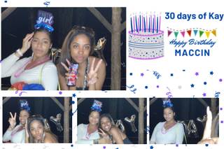 Photo Booth Chick - 4