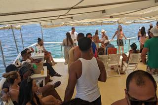 La Barcaza Wedding and Event Boat - 30