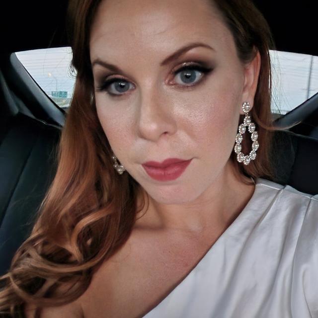 Andrea Juarez: Hair + Makeup Artist - 1
