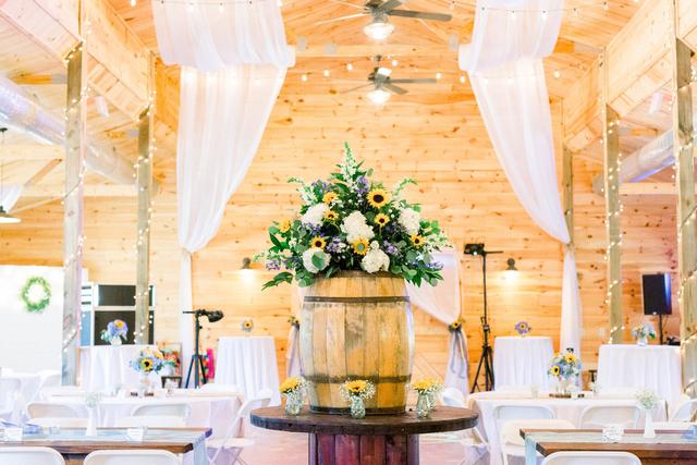 The Ole Oak Barn Wedding and Event Venue - 3