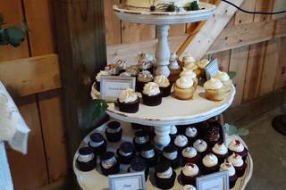 BuzzyBakes Catering - 16