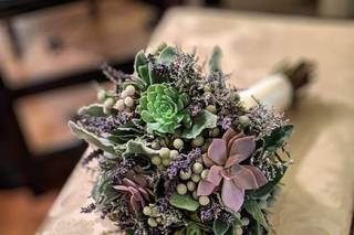 Dream Designs Florist and Wedding Boutique - 78