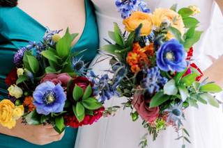 Black Dahlia Floral Designs - 5