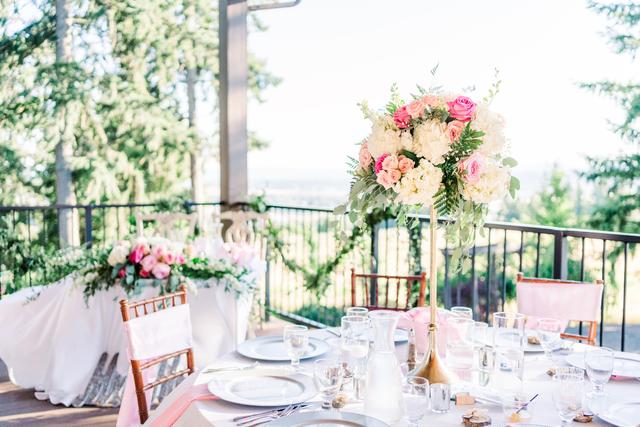 Two Poppies Floral and Vintage Rentals - 4