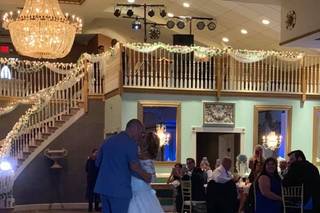 Mendenhall Inn - 85