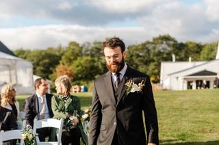Bear Mountain Inn + Barn - 5