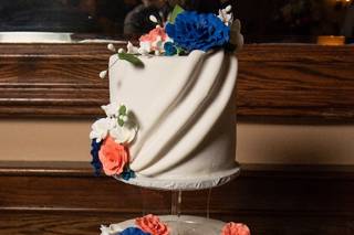 Petite Madelyn's Bake Shoppe - 1