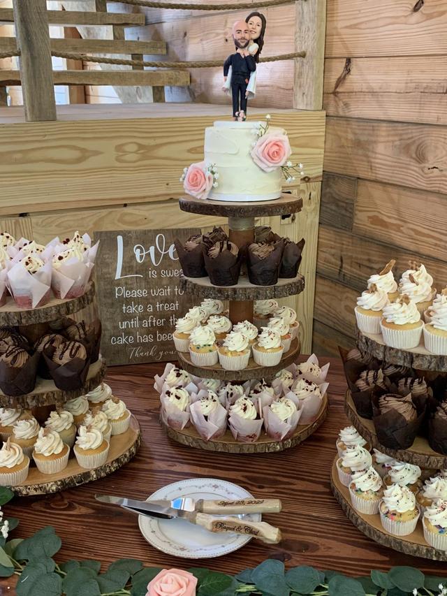BuzzyBakes Catering - 2