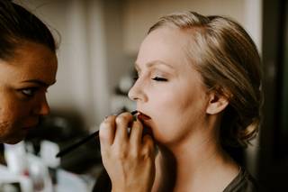 Laura Cross Makeup Artistry LLC - 27