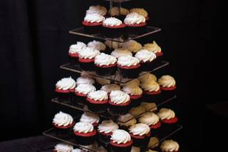 Edible Art Bakery & Dessert Cafe - 8