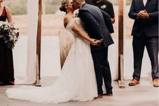MKJ Farm Barn Weddings - 19