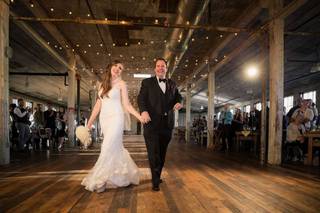 Fifi's Bridal & Custom Tailoring - 18