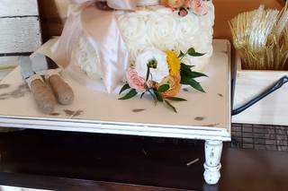 Gail's Custom Cakes - 5