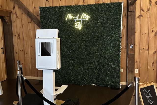 FX Photo Booths, LLC 3