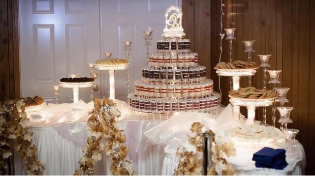 The Knock Shoppe's Country Cakes - 1
