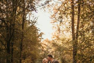 La Boutique Photography & Makeup Artistry - 18