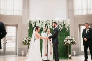 Contemporary and Traditional Catholic Weddings - 16