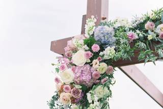Rare Sparrow Floral Design - 34