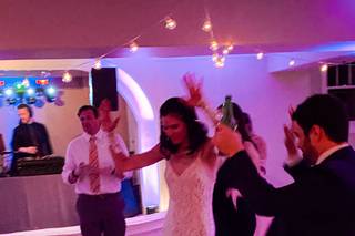 Dancin' Shoes DJ & Lighting - 12