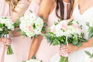 Daisy's Front Porch Flowers, Events & Creative Studio - 84