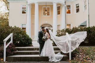 Bellevue Hall - 23