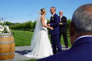Saltwater Farm Vineyard - 17