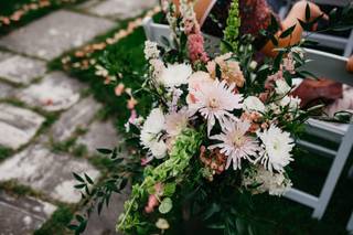 Middlebury Floral & Gifts - 30