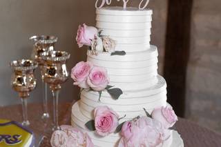 Vernele’s New Orleans Bakery & Cafe - 6
