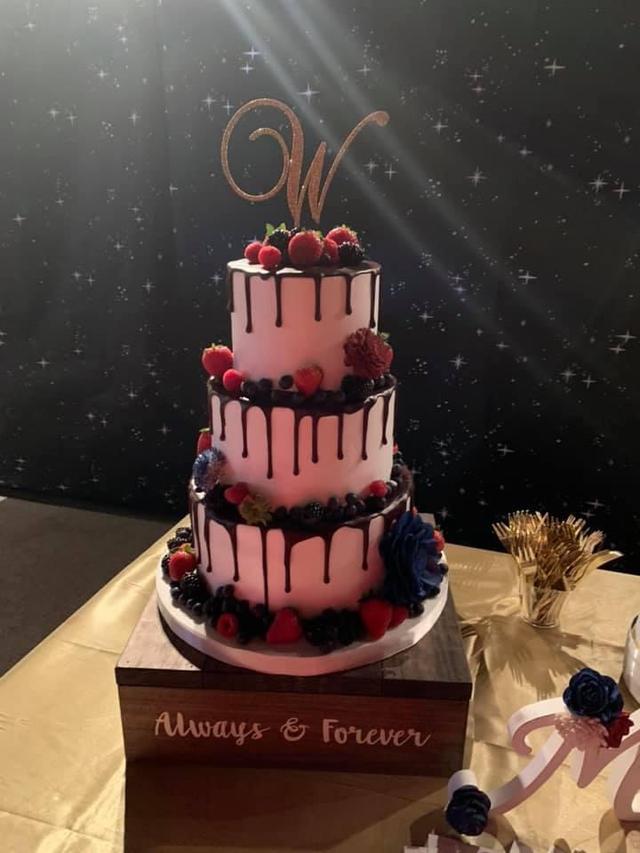 Batter & Buttercream Custom Cakes - 3
