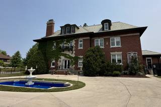 Castino Lakeview Mansion - 5