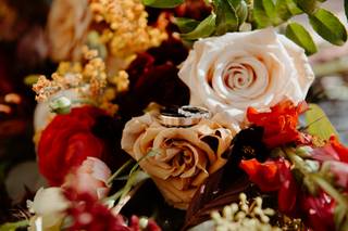 Desert Bloom Floral Designs - 16