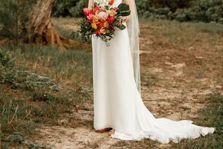 Lulu’s Lei + Bouquets - 11