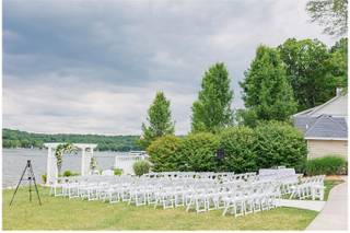 Bay Pointe Inn - 23