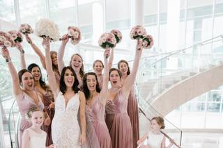 Volle's Bridal & Boutique - 12