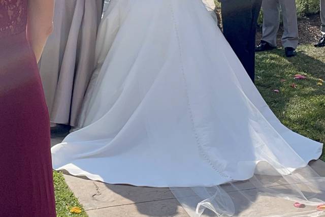 J & B Bridals and Tuxedos 4