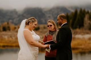 Joann McGregor Wedding Officiant - 58