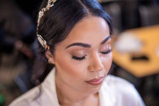 Annie's Vanity Bridal - 14