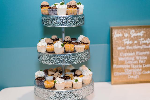 Cupcakes & More... - 2