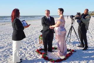 Kissing Fish Weddings - 9