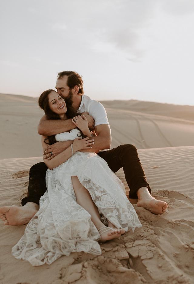 Taylor Blank Photo - 2